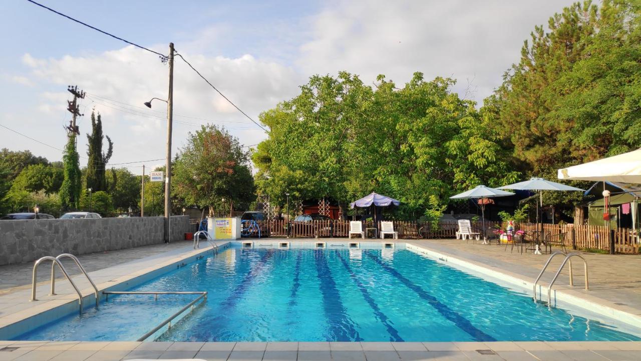 Camping Mitikas And Bungalows Plaka Litochorou Exterior foto