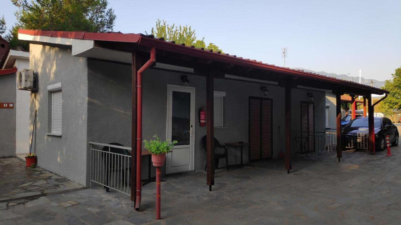 Camping Mitikas And Bungalows Plaka Litochorou Exterior foto