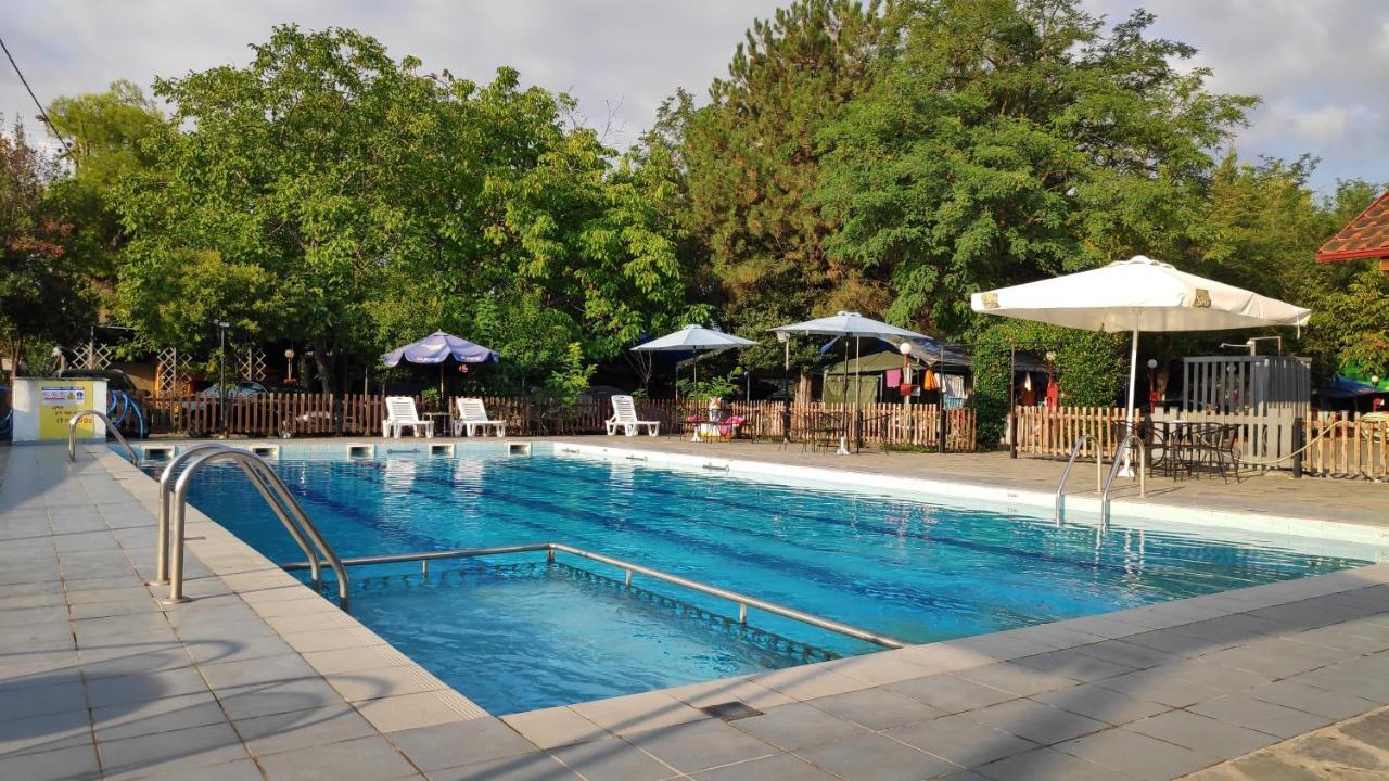 Camping Mitikas And Bungalows Plaka Litochorou Exterior foto